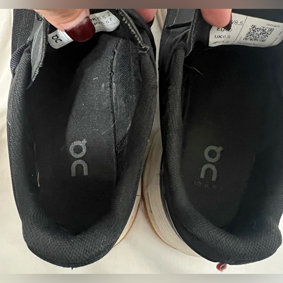 On Running Cloudnova Form 2 Sneakers Black/Ivory Gum Sole Women’s 8.5 - Picture 11 of 13